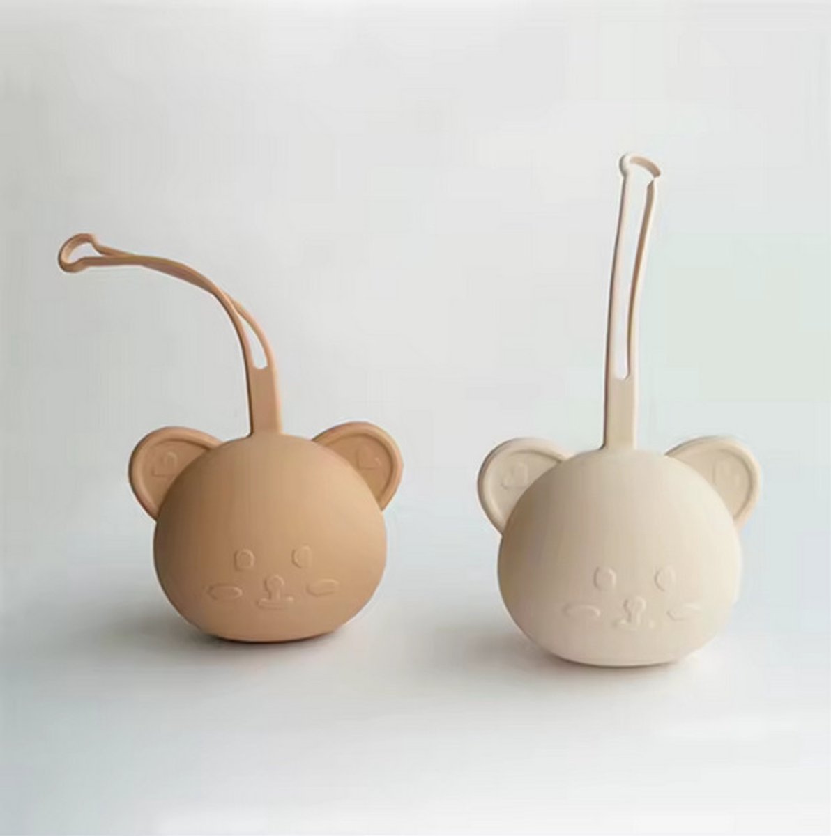Image of 2 Stuks - Siliconen Speenhouder Groot - Poezen - Beige en Bruin - Groter Formaat 9,4 x 7,7 cm - Geschikt voor meerdere speentjes en speenkoorden