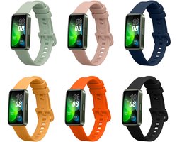 kwmobile 6x armband geschikt voor Huawei Band 10 / 9 / 8 -Verstelbaar 14 - 22 cm - Bandjes voor fitnesstracker in meerkleurig