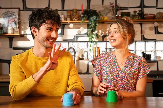 Zygomatic Board Game Studio Perudo - Dobbelsteen blufspel met bekers - 2-6 spelers