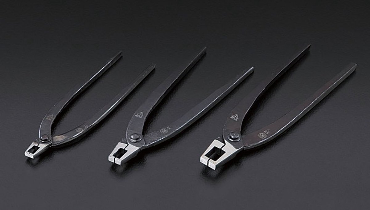 Speciale tang, voor horlogemakers, geschikt voor het vasthouden en verwijderen van onderdelen