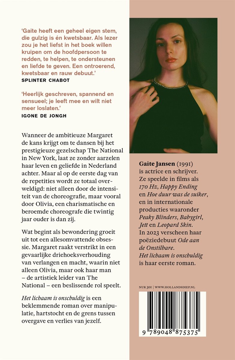 Gaite Jansen in een close-up op de schouders en nek, kijkend naar de camera, met tekst over de roman 'Het lichaam is onschuldig'.