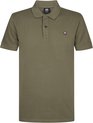 Olijfgroen poloshirt met korte mouwen, Petrol Industries logo en een knoopsluiting bij de kraag.