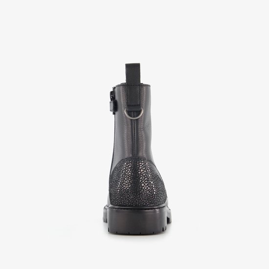 Zwarte leren veterboot met rits, glitterdetail op de hiel en dikke zool.