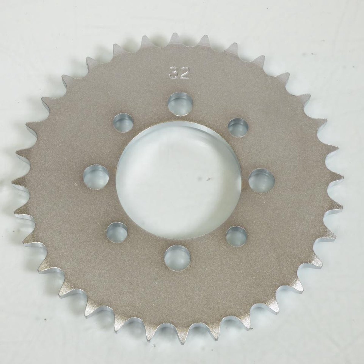 Couronne de transmission Sifam pour Moto Suzuki 50 RV 1973 à 1978 32 dents pas 420 21852CZ32 Neuf