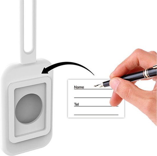 Witte bagagelabelhouder met een label dat wordt ingevuld met "Name" en "Tel", vastgehouden door een pen.