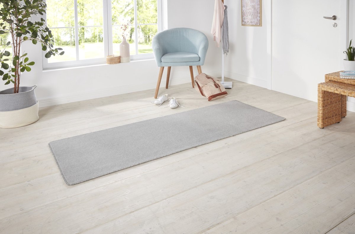 Flycarpets Loper Laagpolig Effen Uni Vloerkleed - Nasty - Zilver 80x300 cm