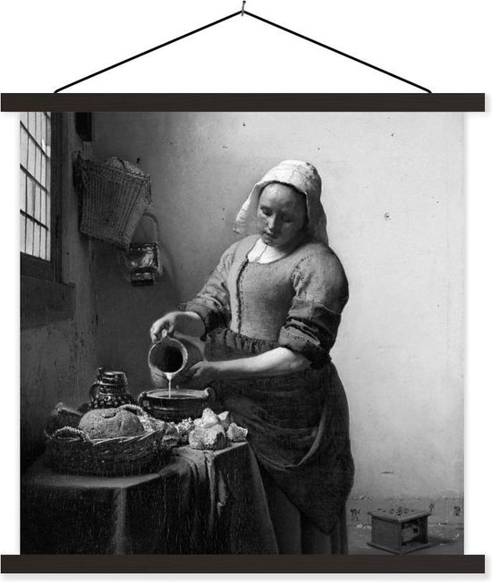 Posterhanger incl. Poster - Schoolplaat - Het melkmeisje - Schilderij van Johannes Vermeer - zwart wit - 90x90 cm - Zwarte latten
