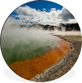 WallCircle - Wandcirkel - Muurcirkel - Warmwaterbronnen meer in een thermisch park in Rotorua in Nieuw-Zeeland - Aluminium - Dibond - ⌀ 60 cm - Binnen en Buiten