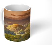 Mok - Chocolate Hills tijdens zonsondergang - 350 ML - Beker