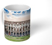 Mok - Het Colosseum in Rome van buitenaf - 350 ML - Beker