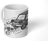 Mok - tekening van een rijdende auto wrak - zwart wit - 350 ML - Beker