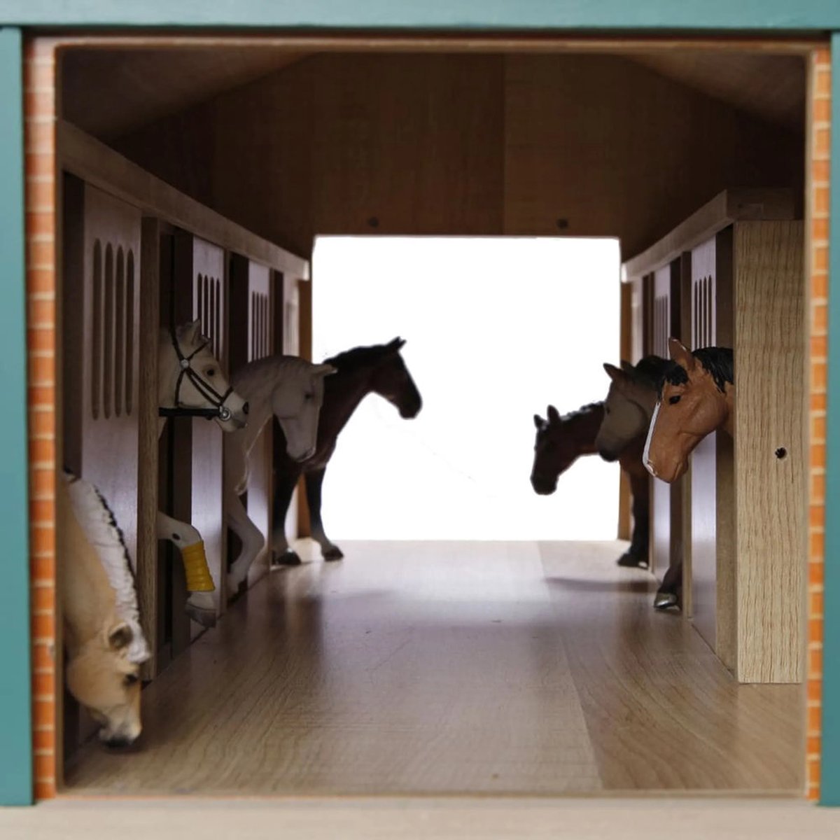 Kids Globe Paardenstal met 7 boxen, 1:24 — afbeelding 15