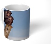Mok - Chimpansee aap op boomstam - 350 ML - Beker