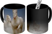 Magische Mok - Foto op Warmte Mok - Paarden - Water - Frankrijk - 350 ML