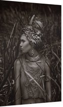 Prachtige Vrouw in het riet - Foto op Dibond - 40 x 60 cm