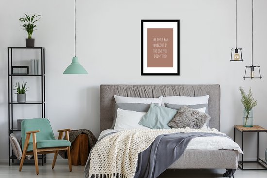 Fotolijst incl. Poster - Engelse quote "The only bad workout is the one you didn't do" op een bruine achtergrond - 40x60 cm - Posterlijst