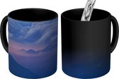 Magische Mok - Foto op Warmte Mok - Woeste luchten boven de Zwitserse alpen - 350 ML