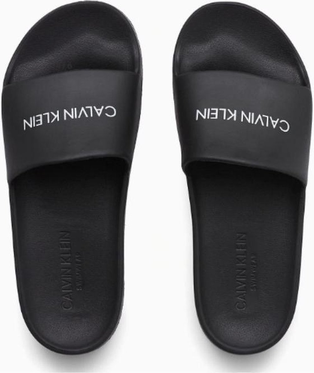 Calvin Klein Jeans B4S0677 Zwart - Schoenen Teenslippers Heren € 23,90