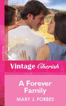 A Forever Family (Mills & Boon Vintage Cherish)