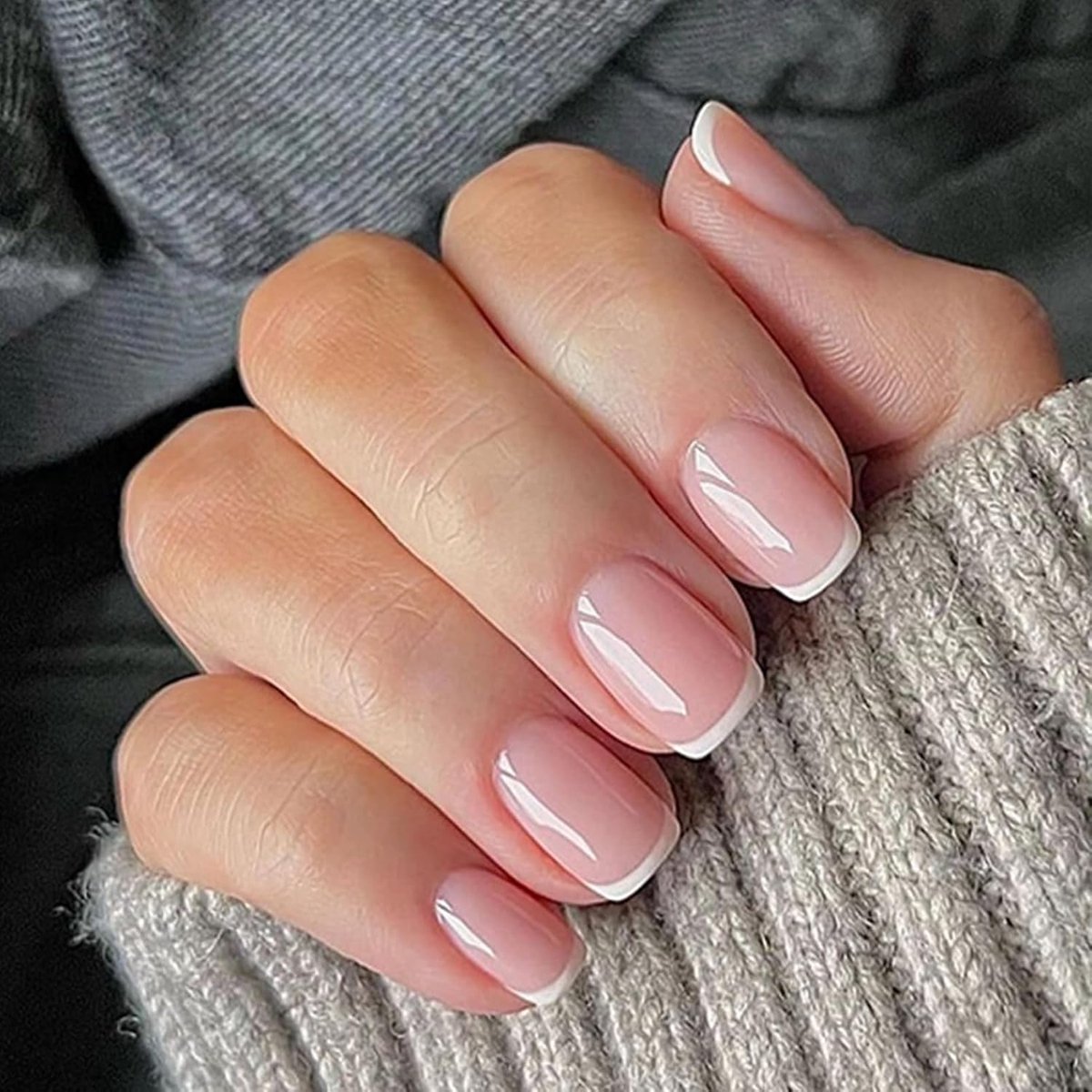 French press on nails 24 stuks - kort en glanzend - witte Franse nagels - snelle manicure thuis - ShopVlot