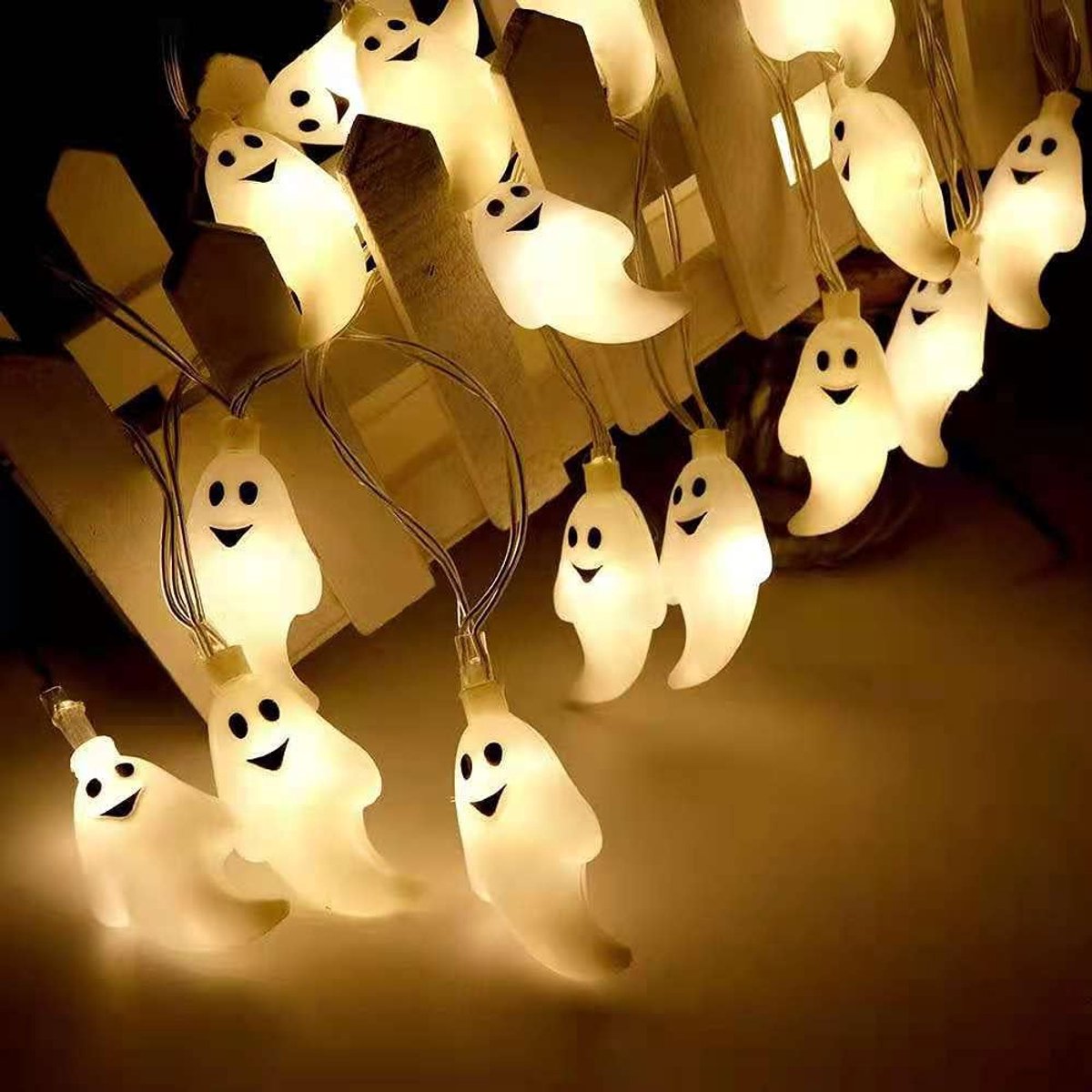 LED Ghost for Indoor and Outdoor Halloween Decorations, 3 Metres, 20 m - ShopVlot