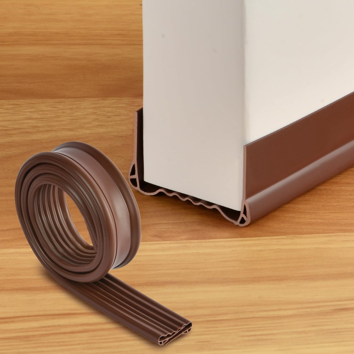 Zelfklevende Tochtstrip voor Deuren - Siliconen Deurafdichting tegen Tocht, Wind en Geluid - Anti-Insect Afdichtstrip voor Deuren en Ramen - Energiebesparende Deurrubber Bescherming - Bruin