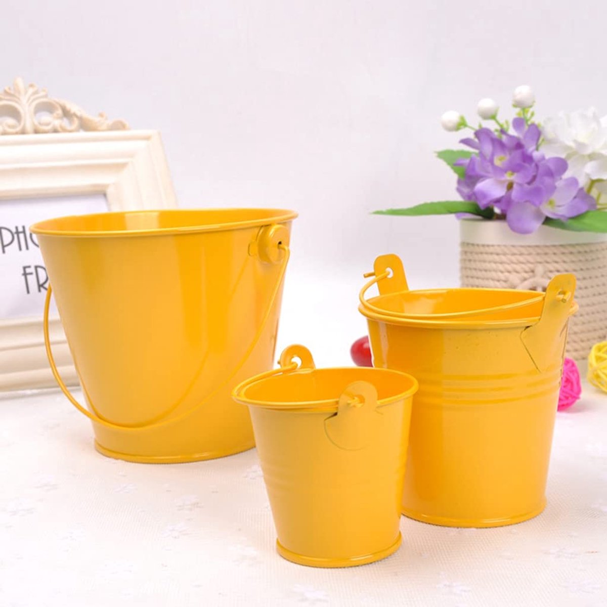 Emmer 3 stuks / set kleurrijke kleine metalen emmer mini bloempot tuin container met handvat voor party bruiloft snoep snoep tafeldecoratie geel