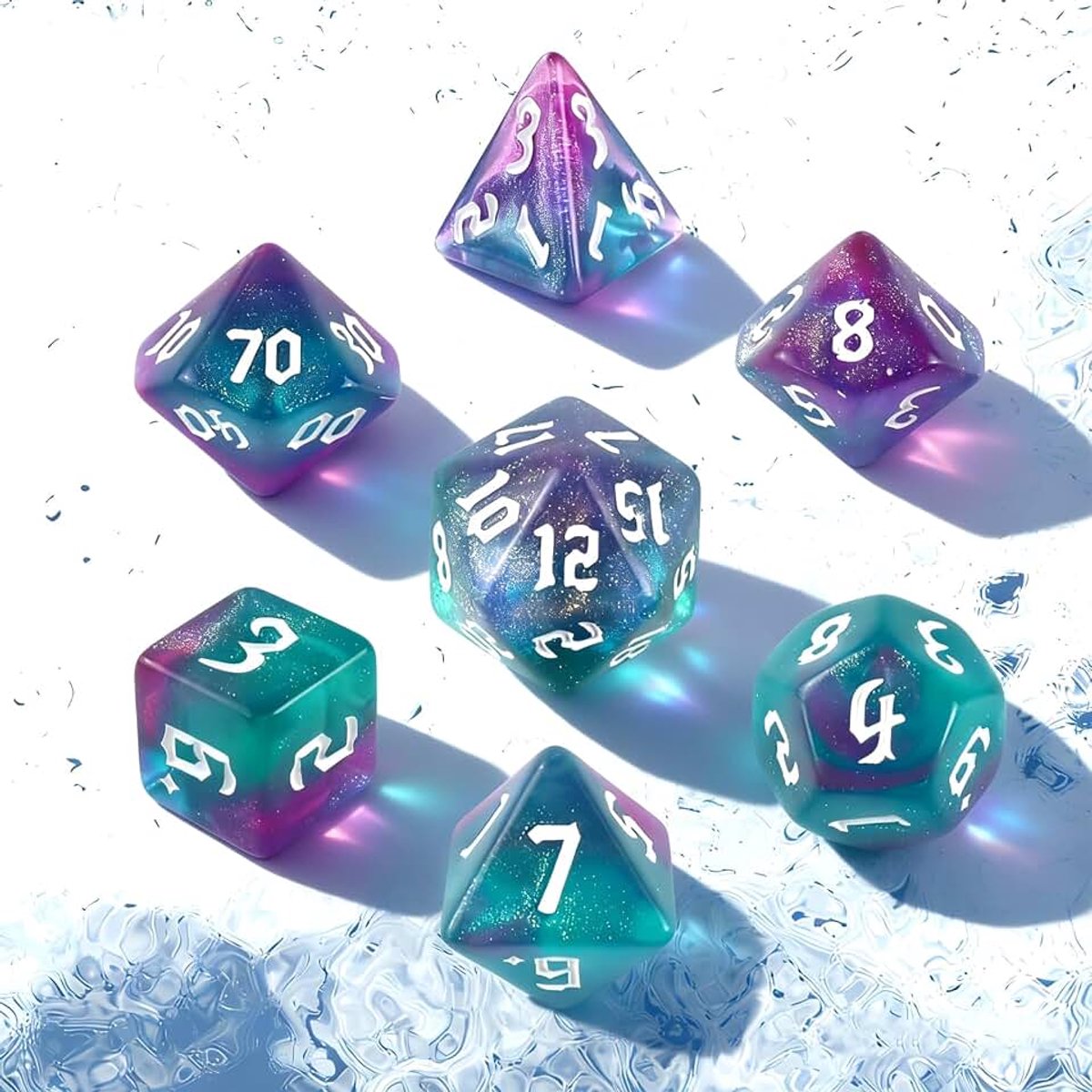 7 stuks MTG D&D dobbelstenen polyedrische dobbelstenen rollenspellen, Pathfinder, bordspellen, D20 D12 D10 D8 D6 D4 (blauw-witte letters)