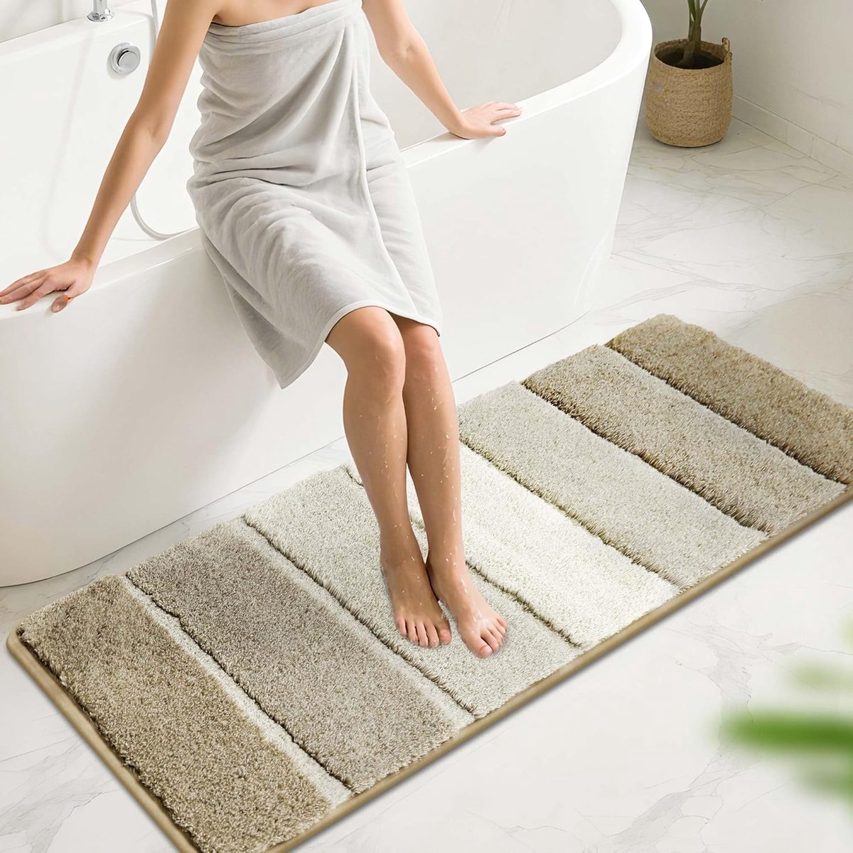 SnelShoppen - Luxe Badmat 50x150 cm - Zachte en Absorberende Douchemat - Antislip, Wasbaar en Beige - Perfect voor Badkamer en Douche