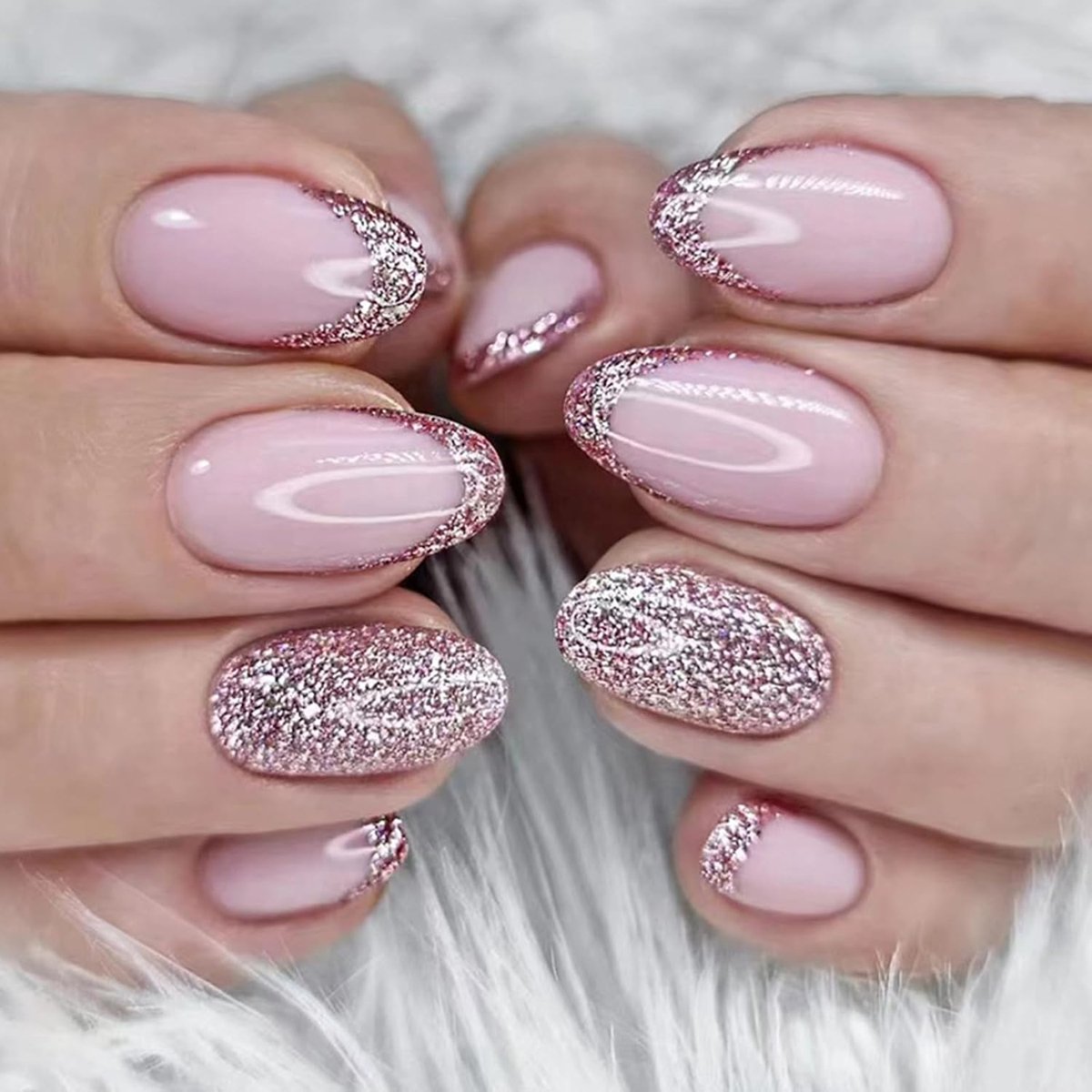 24 Press-on nagels, kort, amandelvormige nagels, roze kunstnagels met glitter, 12 formaten, herbruikbare plaknagels, volledige dekking, acrylnagels voor dames en meisjes, natuurlijke nagelkunst