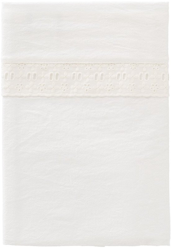 Wiegdeken van Cottonbaby in roomwit met broderie anglaise rand.