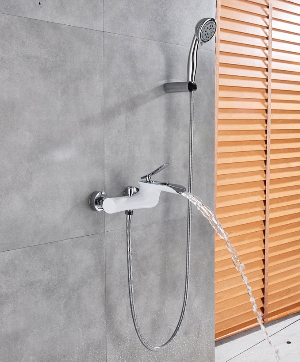 Doucheset met thermostaatkraan, witte en chromen afwerking