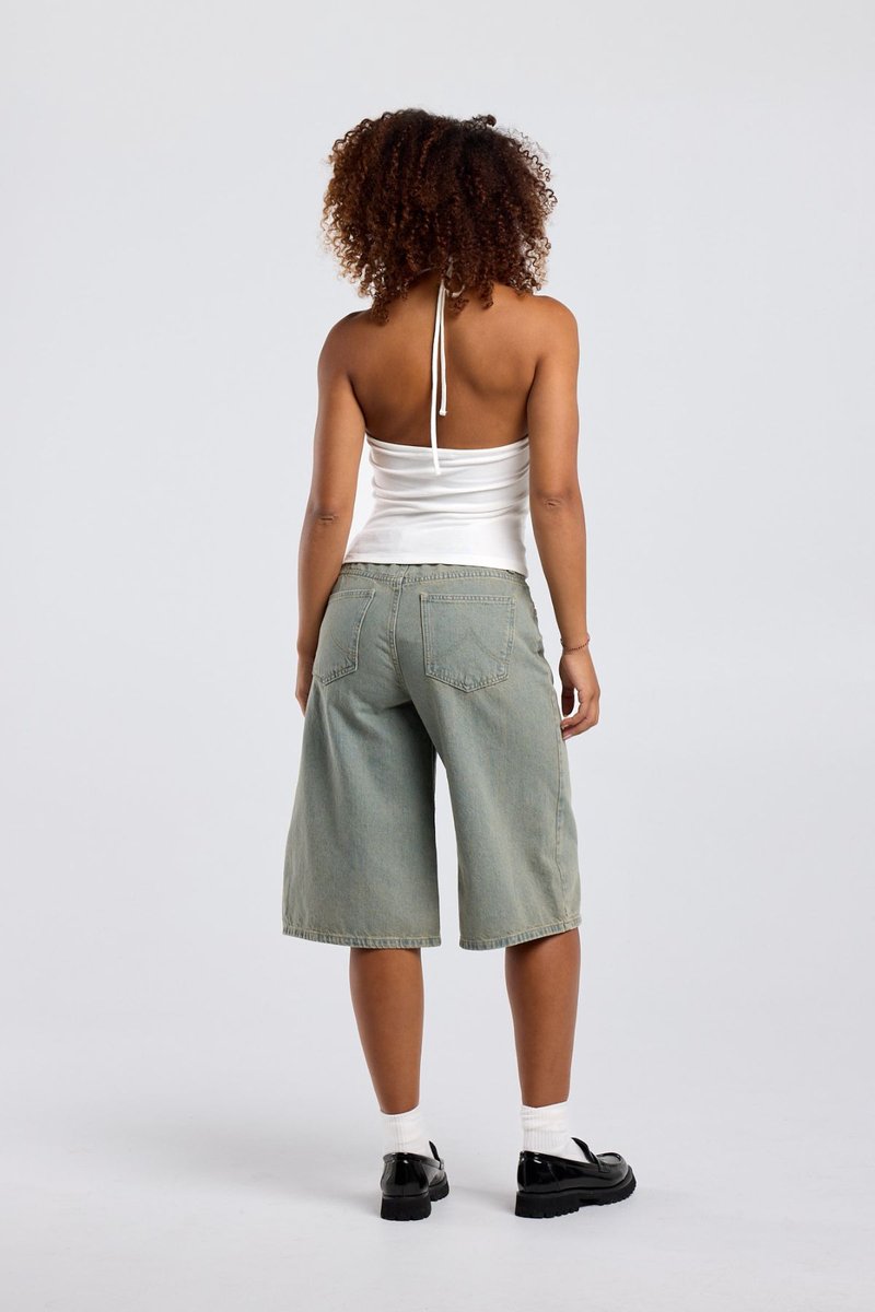 Short Nella