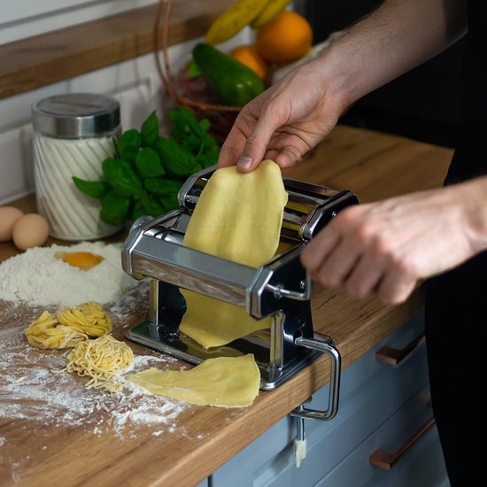 Pastamachine en raviolimaker - handmatig - roestvrij staal - maak verse pasta thuis - ShopVlot van Pastamachine — afbeelding 4