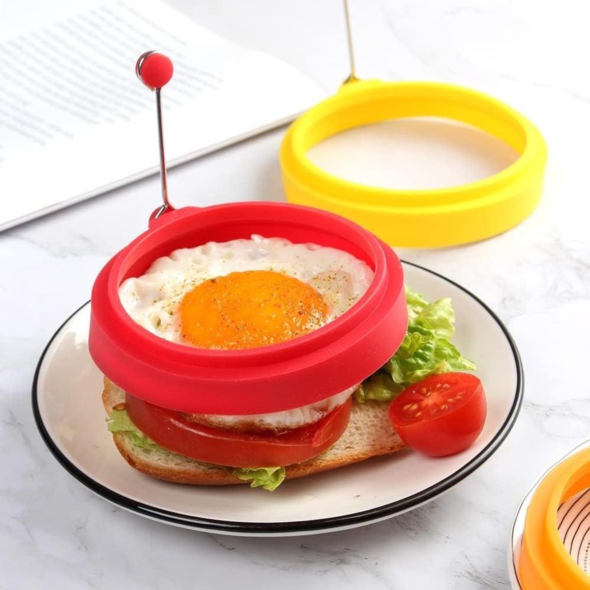 Eierdopjes Set - Omelet Molds - Ontbijt Maken - Anti-aanbak Siliconen - 6 Stuks - Rood