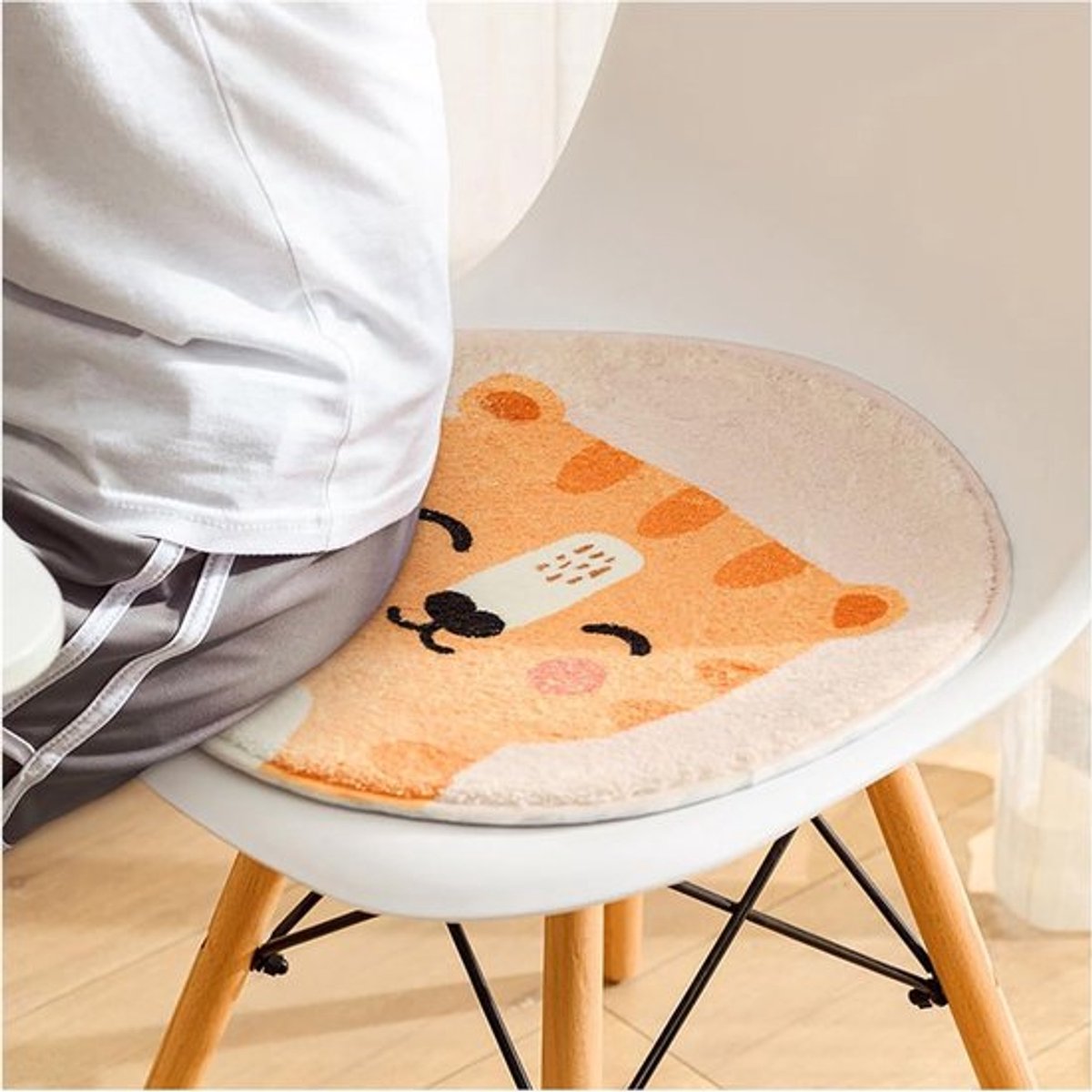 Zachte en Comfortabele Rond Kussen voor Kinderen, Wasbaar en Draagbaar, Ideaal voor Auto, Thuis en Stoelen (30x30cm, Tijgerprint)