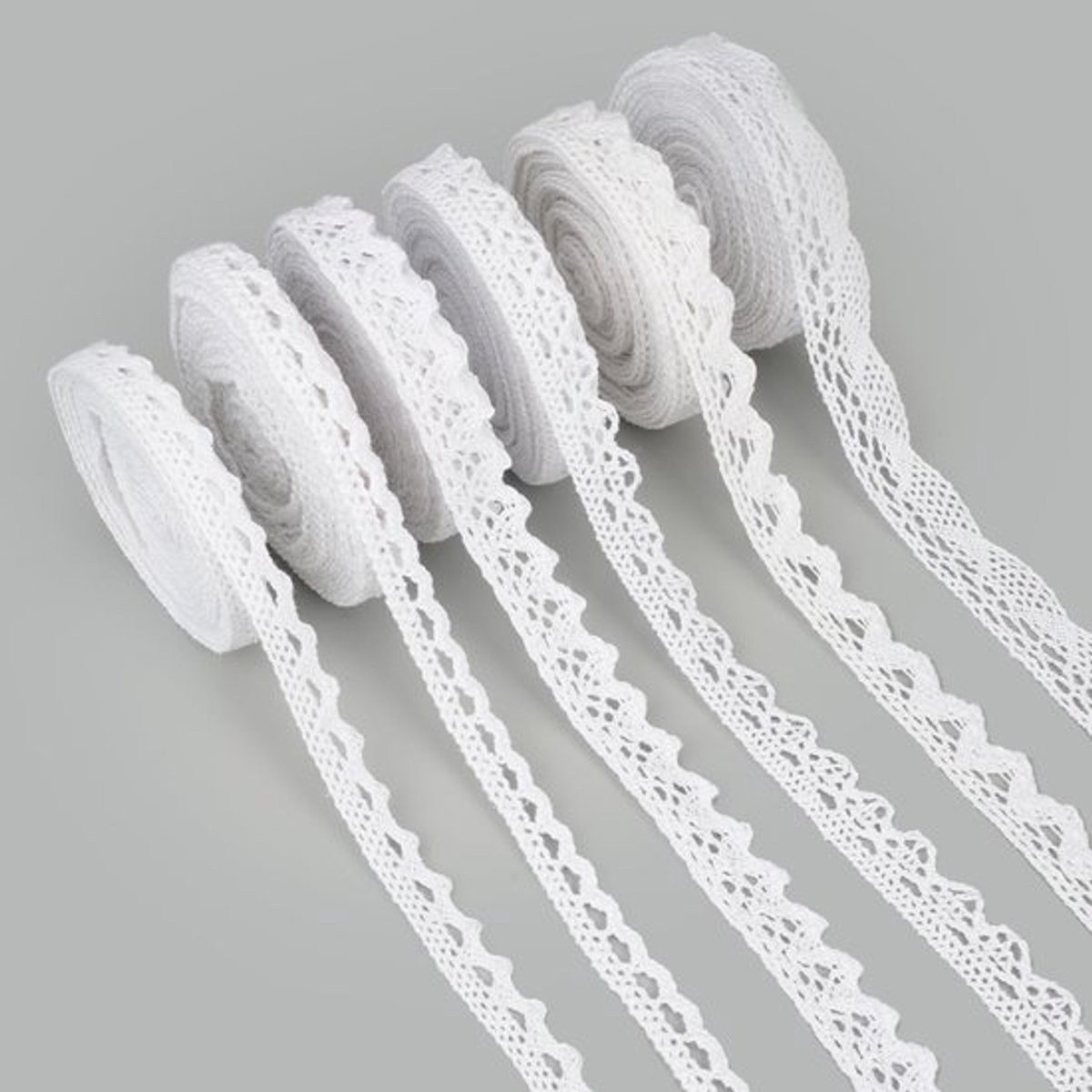 6 Rollen Vintage Kantlint in Wit voor DIY, Bruiloft Decoratie, Handgemaakte Creaties en Naaiwerk