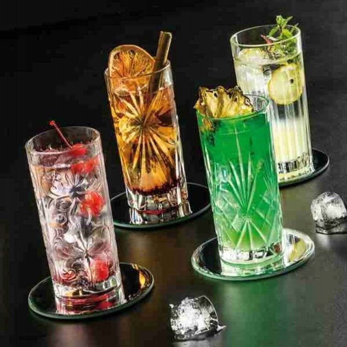 Set van 4 hoge, gegraveerde glazen voor cocktails, perfect als cadeau