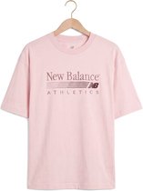 New Balance Trackside Oversized T-shirt Tops & T-shirts Dames - Shirt - Lichtroze - Maat M