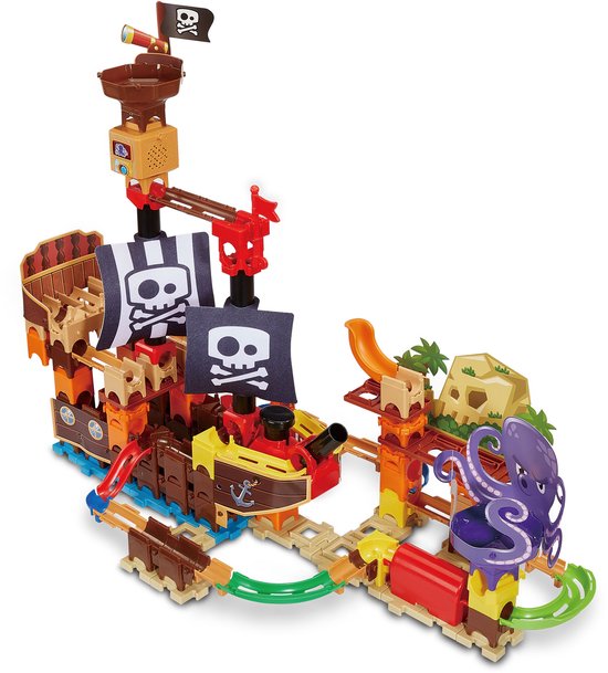Gedetailleerd speelgoed piratenschip met vlaggen, kraan en een octopus op een speelbaan.