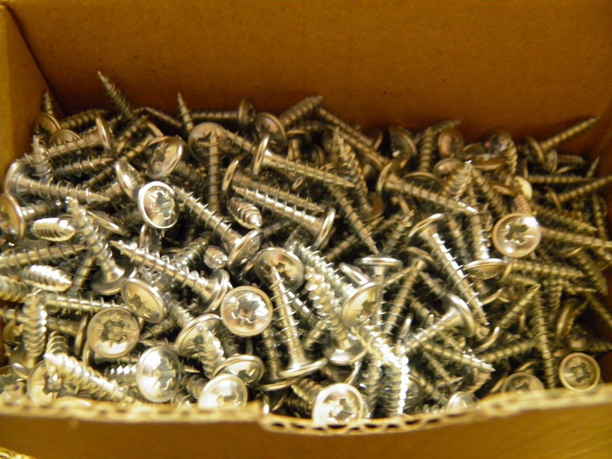 Geharde Schroef 6x16mm met Flenskop - Prijs per KG