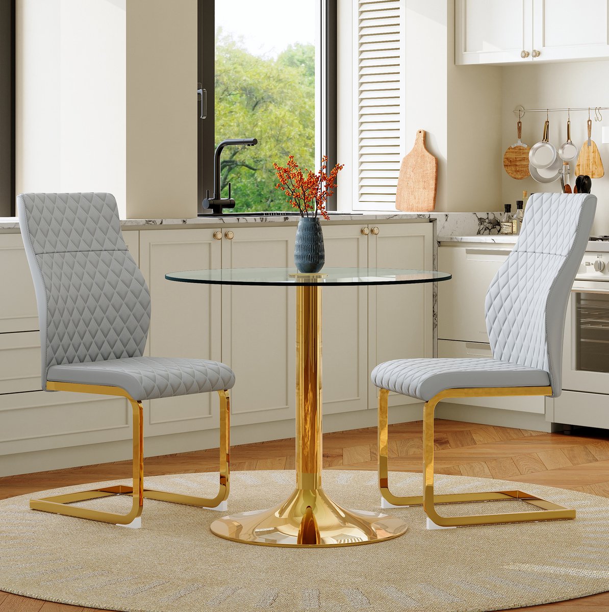 Wishdor Set tafel en stoelen - Ronde glazen eettafel 85 cm - 2 eetkamerstoelen - Modern - Goud en lichtgrijs - Transparant glas en metaal - Voor eetkamer en woonkamer