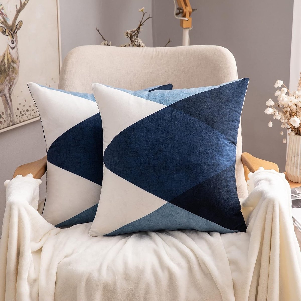 Decoratieve Kussenhoezen met Geometrisch Patroon in Blauw - Zachte Suedette Kussens voor Bank en Slaapkamer met Verborgen Rits - Set van 2, 50 x 50 cm