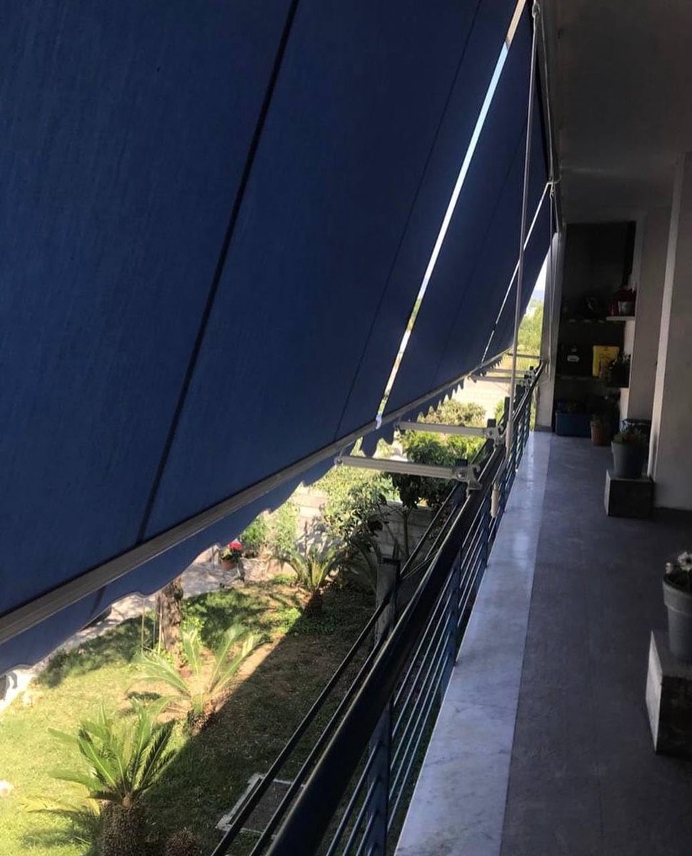 Luifels, model 7000, van geëxtrudeerd aluminium en houders van staal, gecoat met pvc, afmetingen 50/70 cm, verstelbaar van 0 tot 180 graden, 50 cm, bruin RAL 8017, 2000