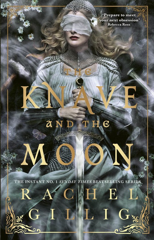 Boekomslag: Vrouw met blinddoek, zilveren maliënkolder en middeleeuwse jurk houdt zwaard vast, 'The Knave and the Moon'.