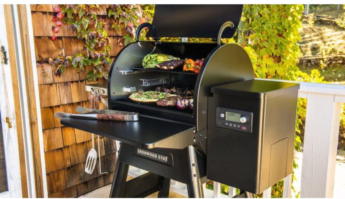 Traeger Ironwood 650 - Pellet Grill