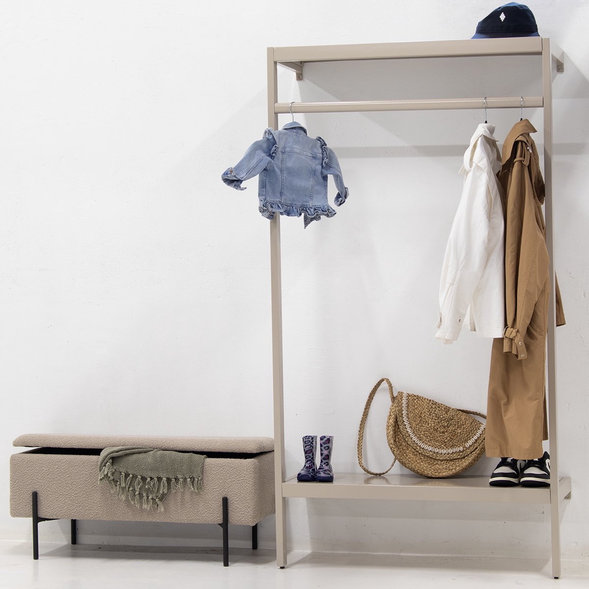 Giga Meubel Kapstok Manoué - Beige - Metaal - 100x40x185cm