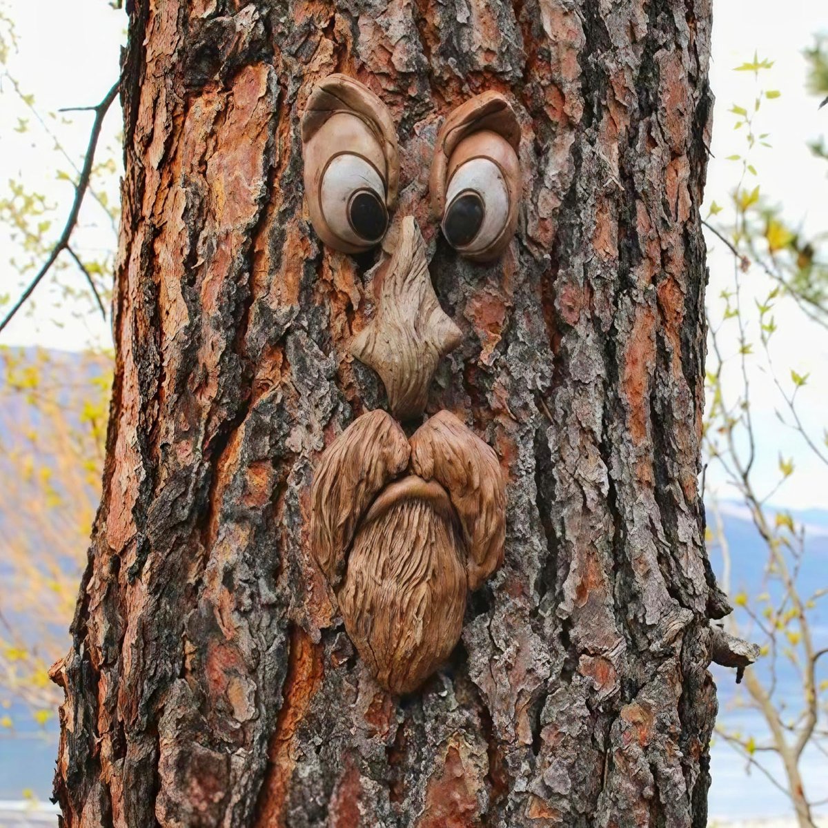 Tree Face Decoration Garden Gnome Resin Figure Senior Face Model Tribal Decoration Easter Creative Props (A) - ShopVlot