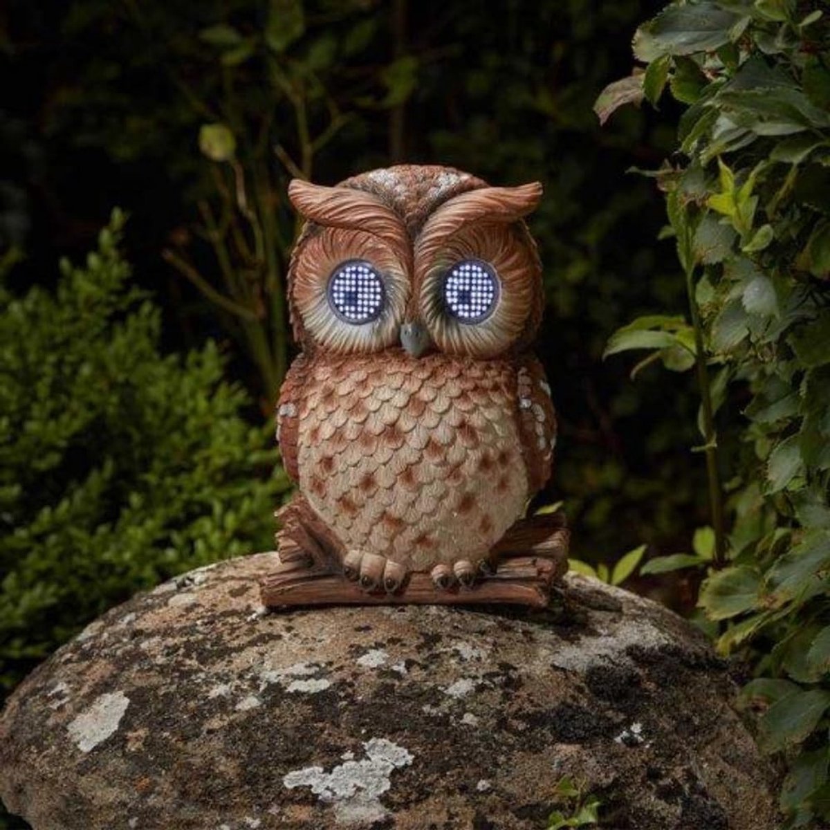 Omgoods - Grote Uil Tuin Ornament met Solar LED Verlichte Ogen