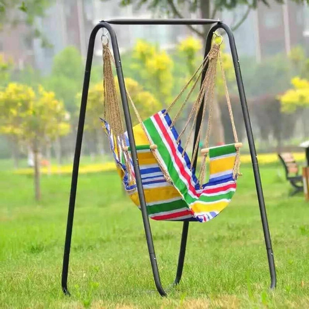 Metalen Hangstoel Standaard - Schommelstoel Frame - Ontspannen Buiten - A-vormige Stabiele Structuur - 96 x 85 x 145 cm